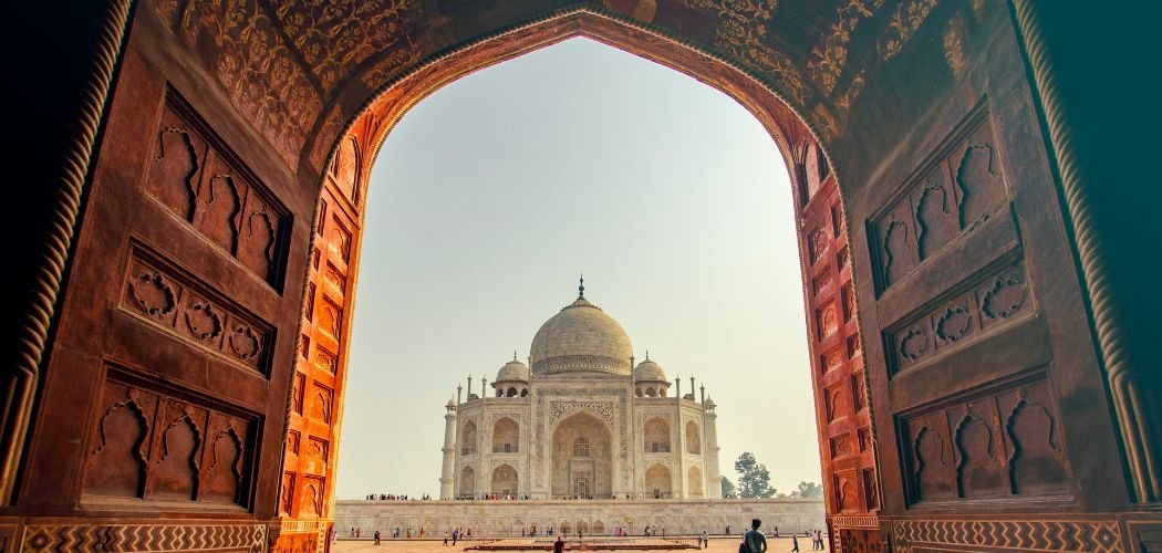 Taj Mahal , Agra: The Eternal Symbol of Love 3 Architectural Brilliance of the Taj Mahal