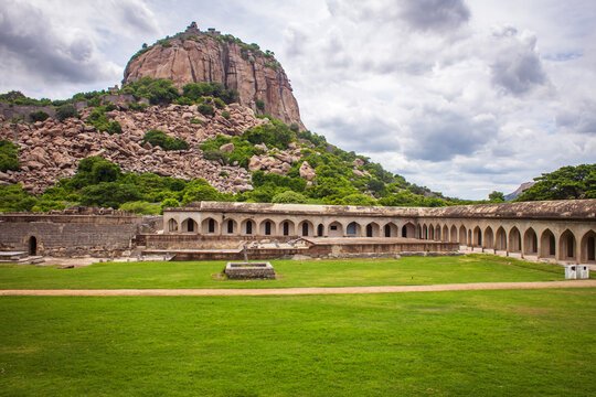 Gingee Fort Tamil Nadu The Impregnable Fortress of South India 6 SenjiKottai