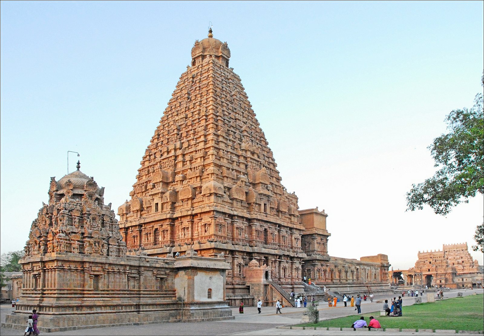 Brihadisvara Temple – A UNESCO World Heritage Marvel 2 Historical Background
