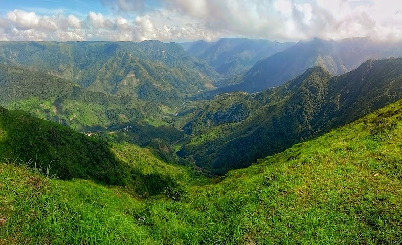 Top 10 Shillong Tourist Places 2025 Travel Guide to Meghalaya’s Hidden Gems 8 Laitlum Canyons