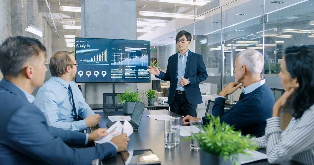 10 Game-Changing Business Analytics Strategies You Need in 2025 5 Leveraging Big Data for Competitive Advantage