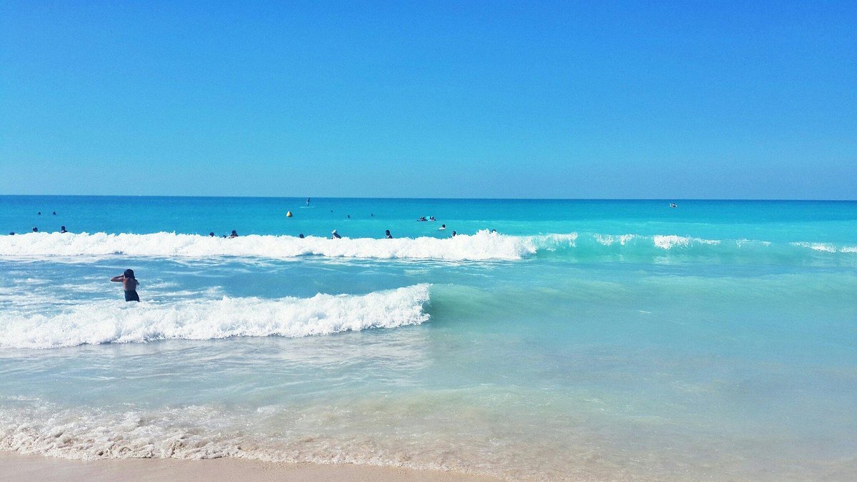Abu Dhabi Tourism 12 Unforgettable Experiences You Must Try in 2025 9 Relax at Saadiyat Island Beaches