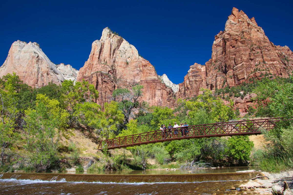 Top 15 Tourist Destinations in the USA to Visit in 2025 13 Zion National Park Utah A Natural Wonder in the American Southwest