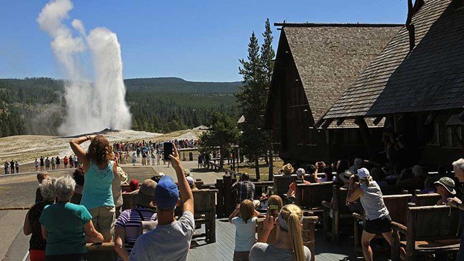 Yellowstone National Park America’s geyser eruption Old Faithful